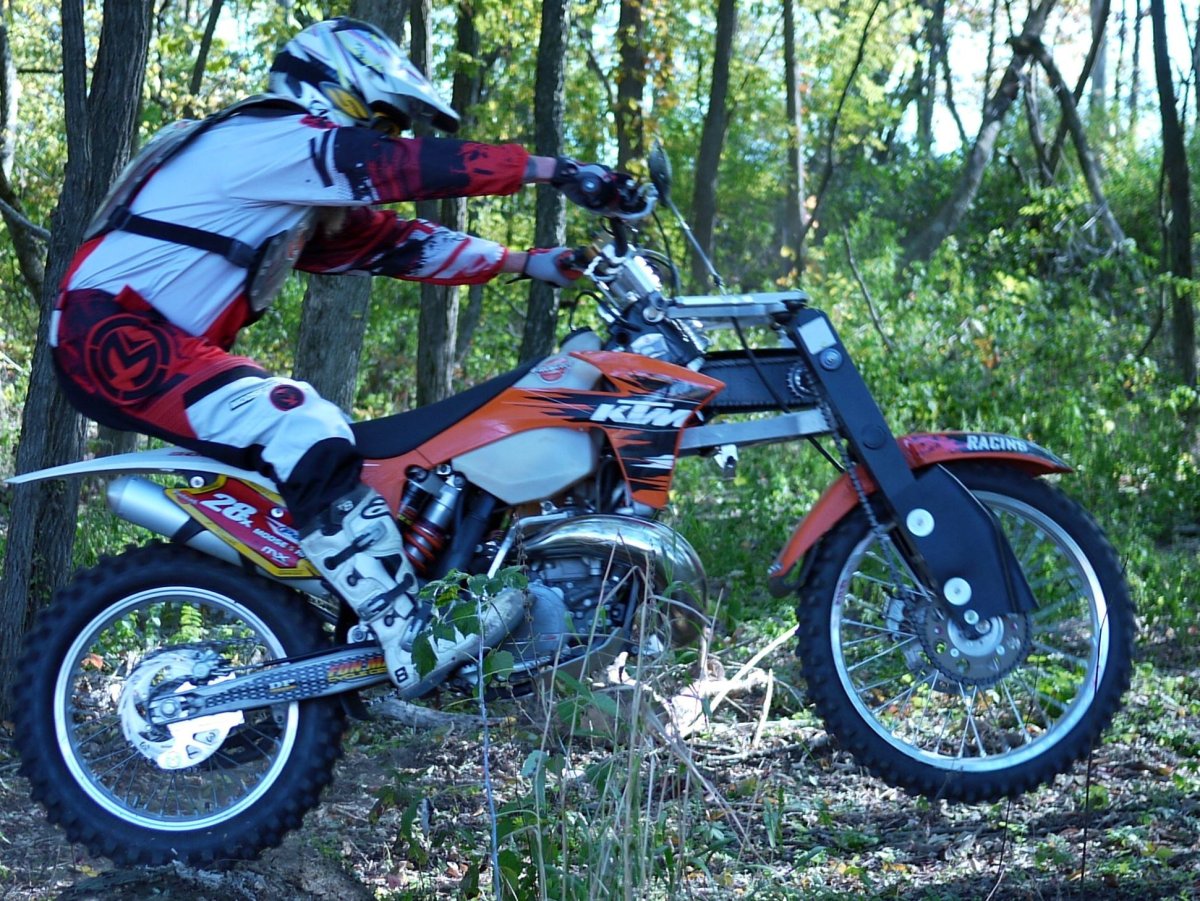 Полноприводный мотоцикл КТМ