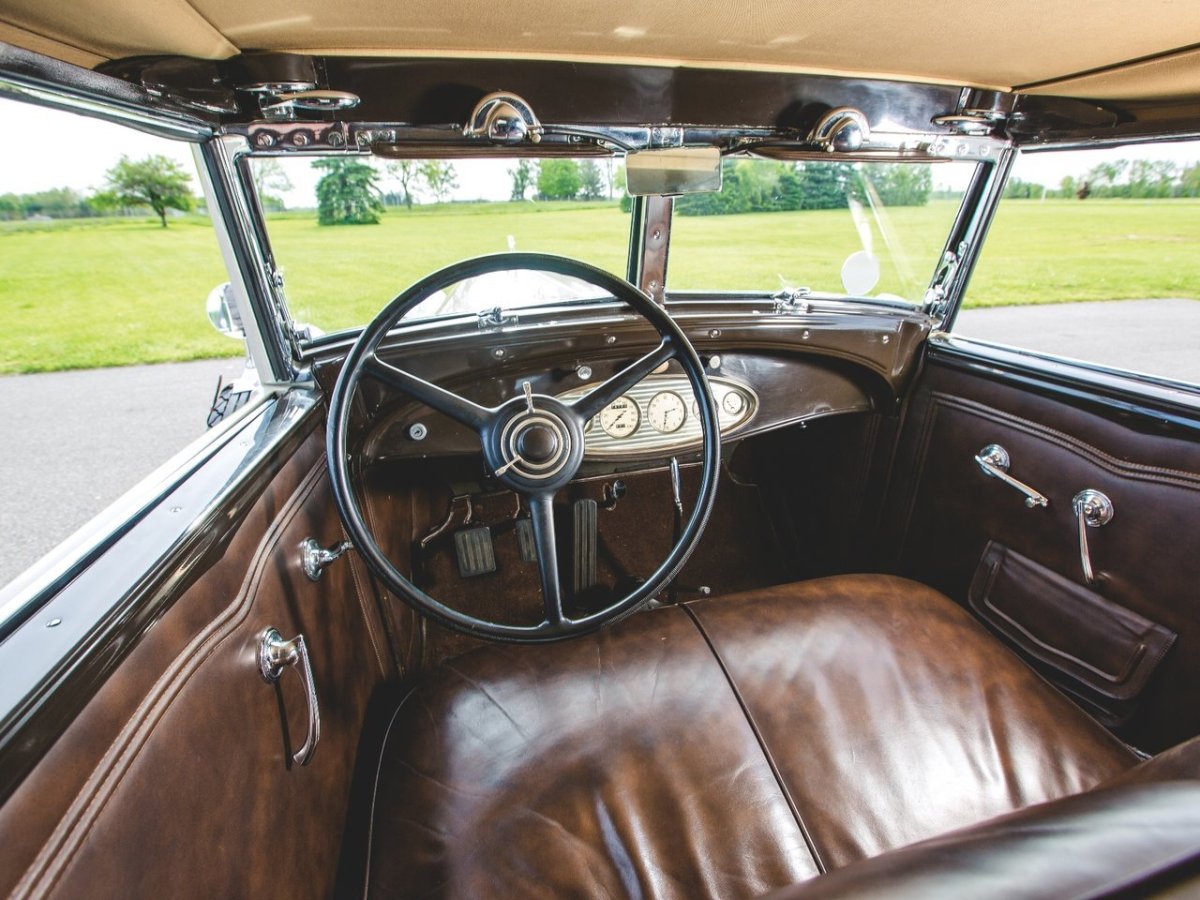 Chrysler Imperial 1932