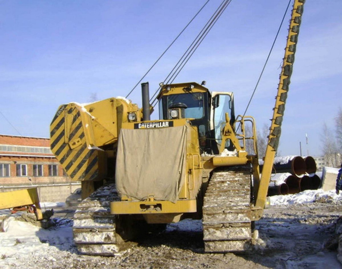 Трубоукладчик Caterpillar 587r