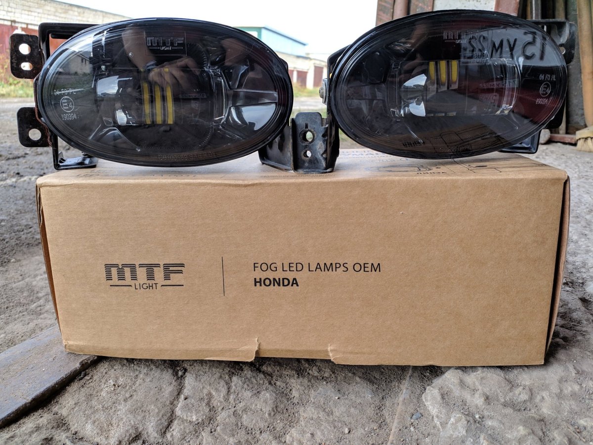 Противотуманки Honda Accord 7