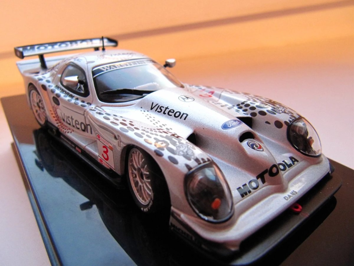 1/18 Panoz Esperante GTR-1 (AUTOART)