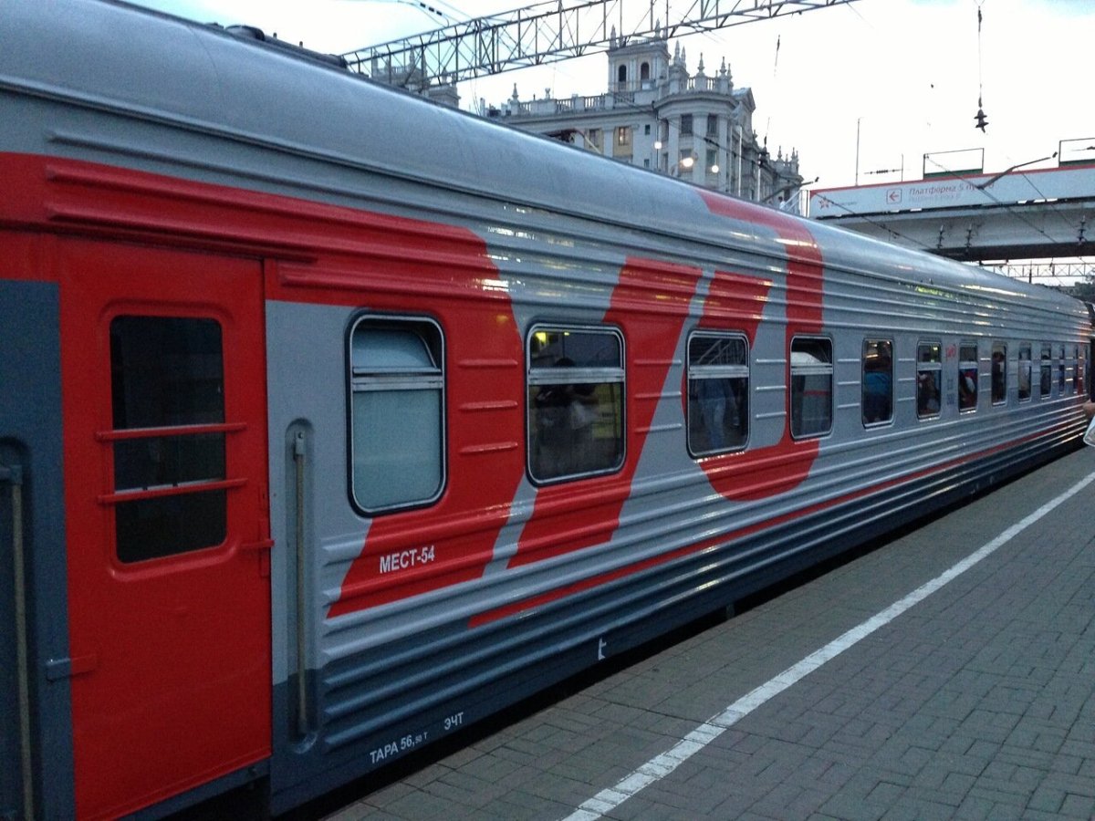 Фирменный поезд «Анапа–Москва» 011э/012э Анапа — Москва