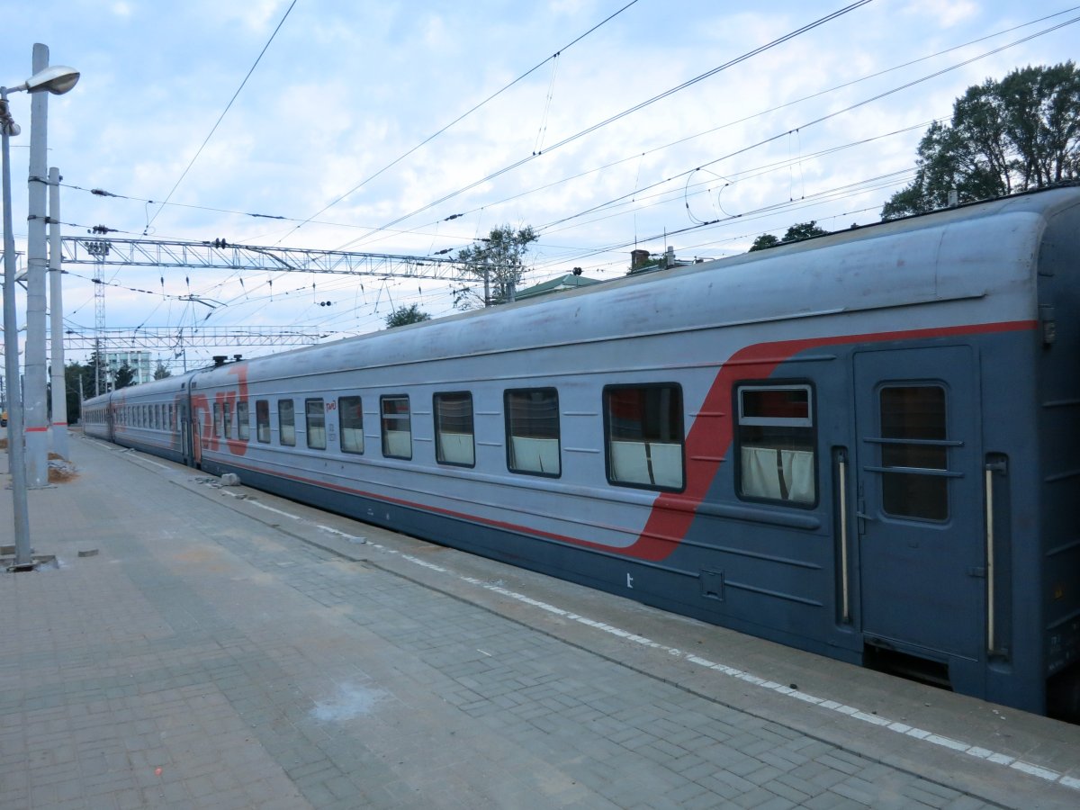 Фирменный поезд Москва Анапа 012