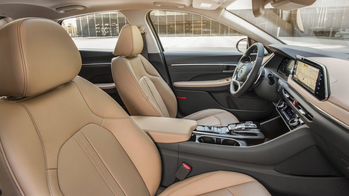 Hyundai Sonata 8 салон