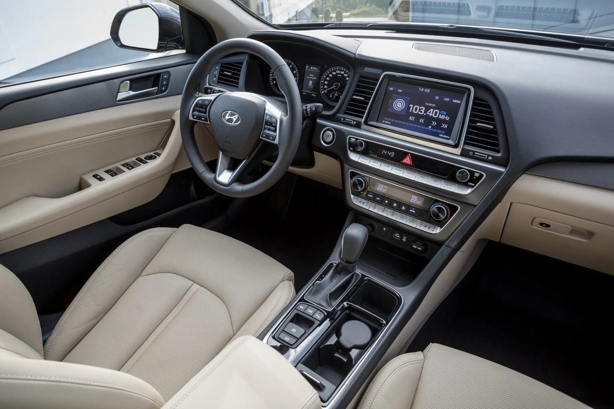 Хендай Саната 2018 сплон