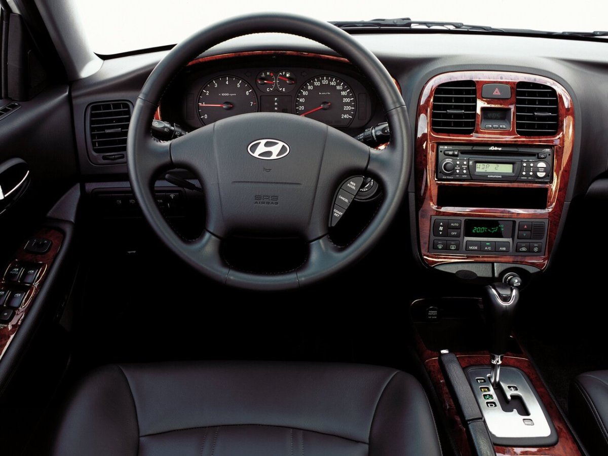 Hyundai Sonata EF 2001