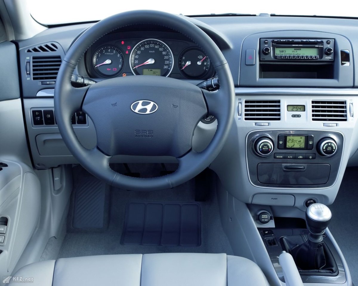 Hyundai Sonata NF 2006