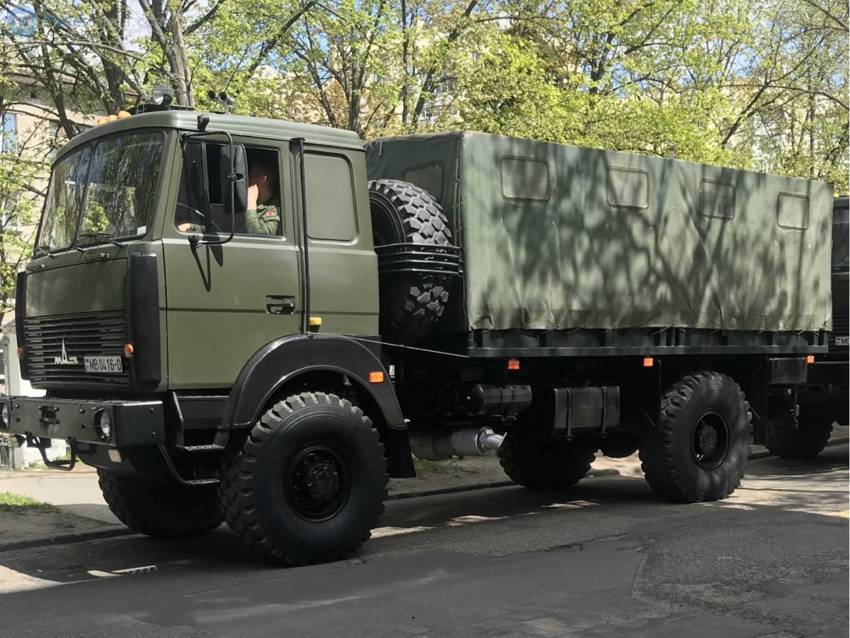 МАЗ-4372 4х4