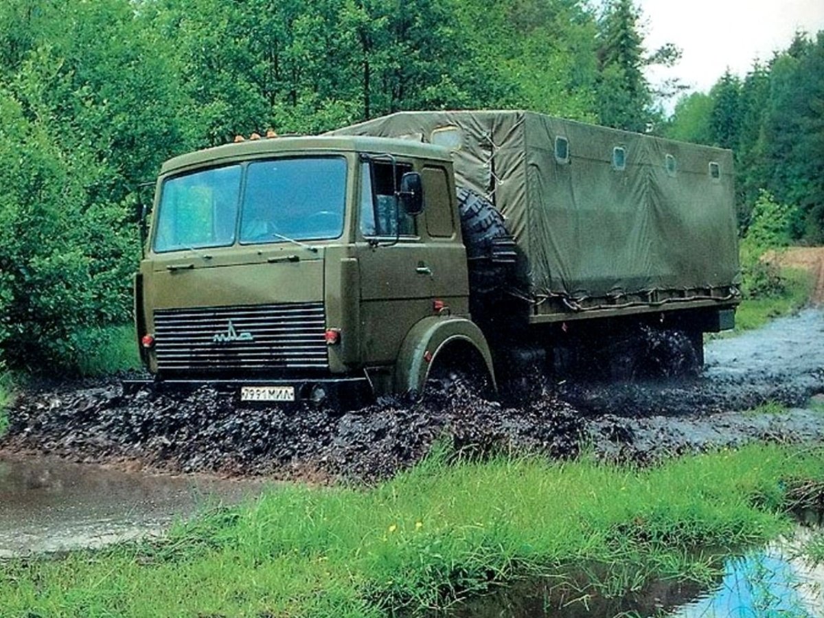 МАЗ 500 военный
