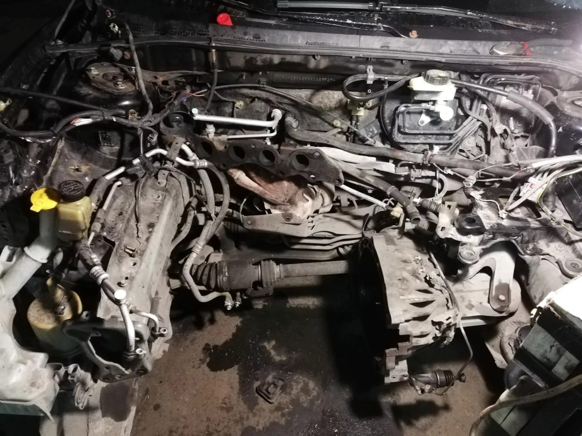 Мазда 3 без двигателя