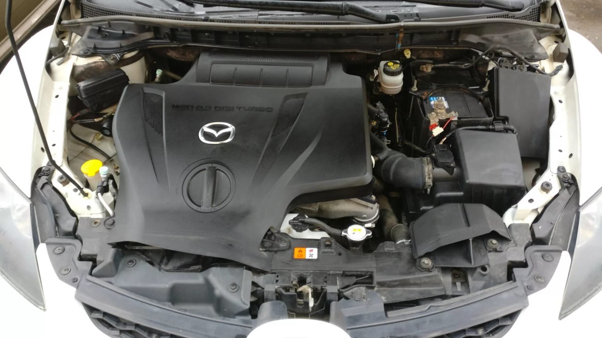 Mazda cx7 моторный отсек
