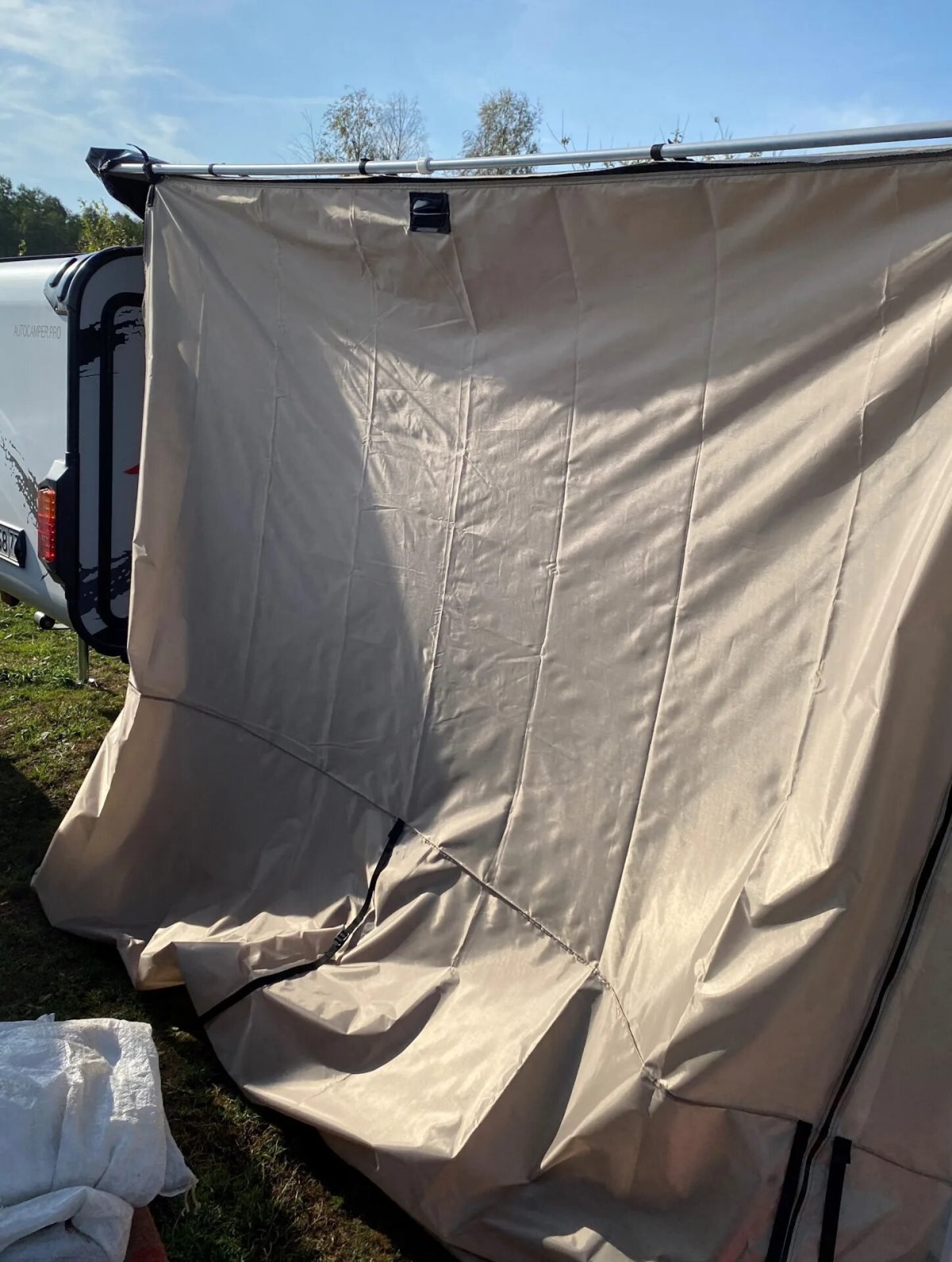 Маркиза на прицеп Караван
