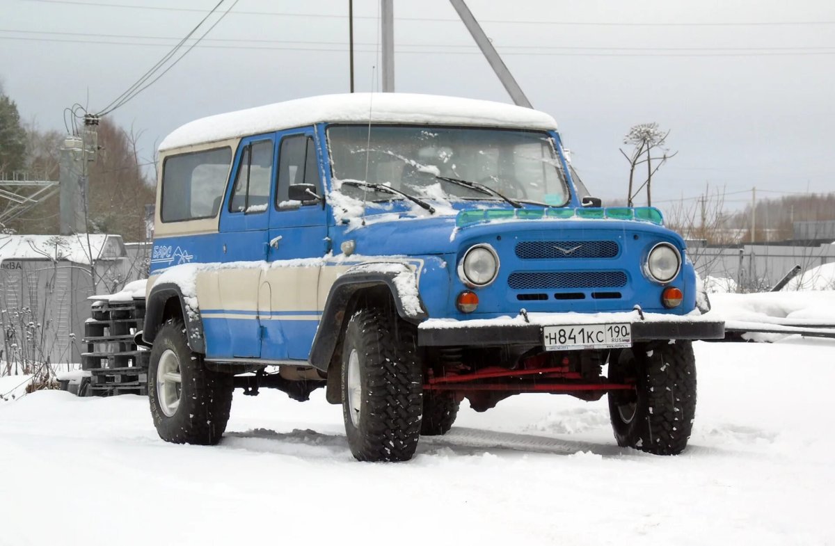УАЗ длиннобазный 3153