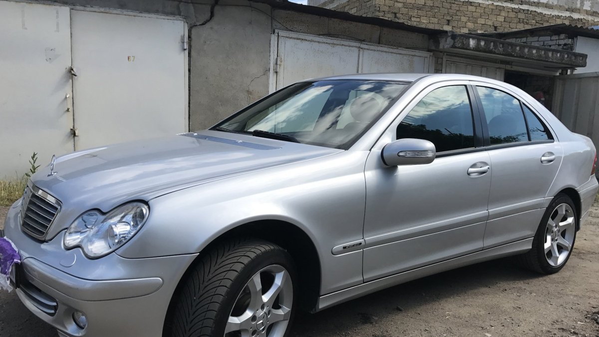 Мерседес с 180 компрессор 2002