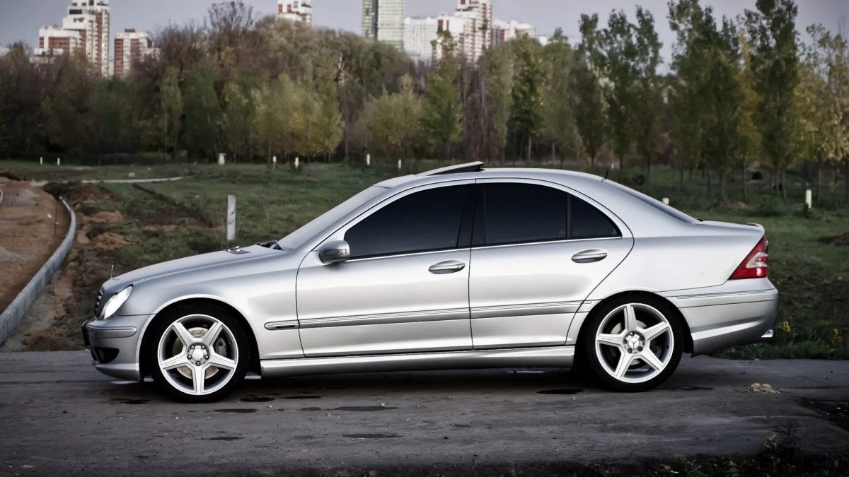 Mercedes Benz c class w203