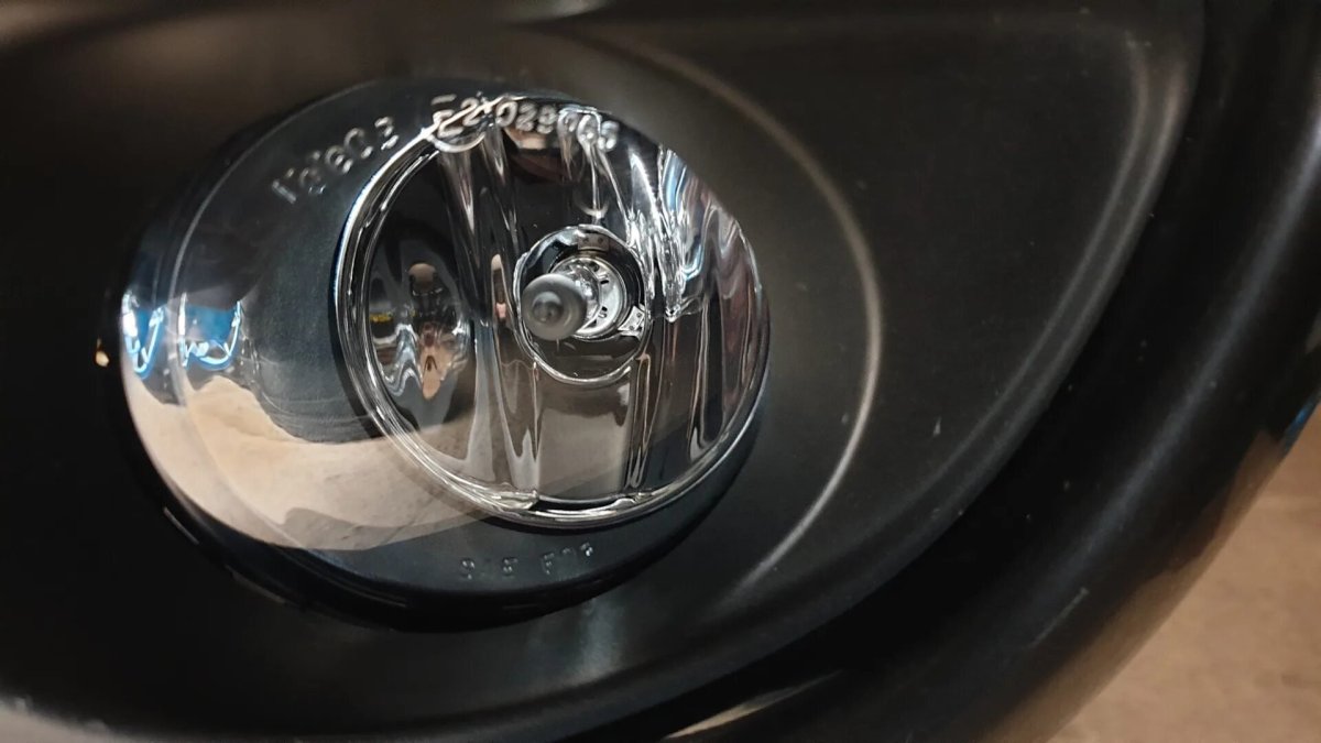 Фара УАЗ профи