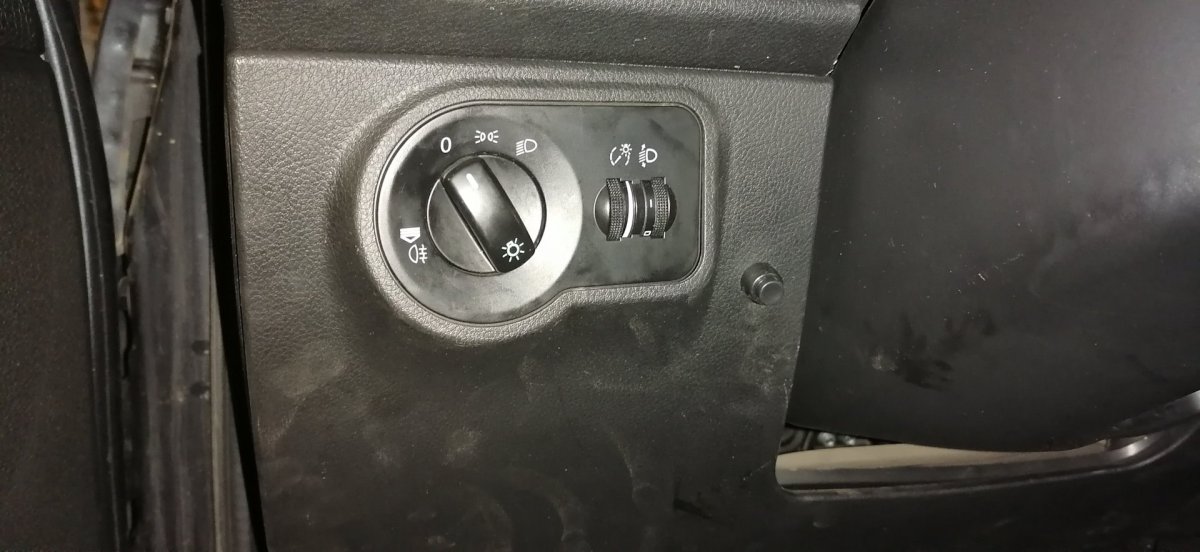 Кнопка ПТФ УАЗ Патриот