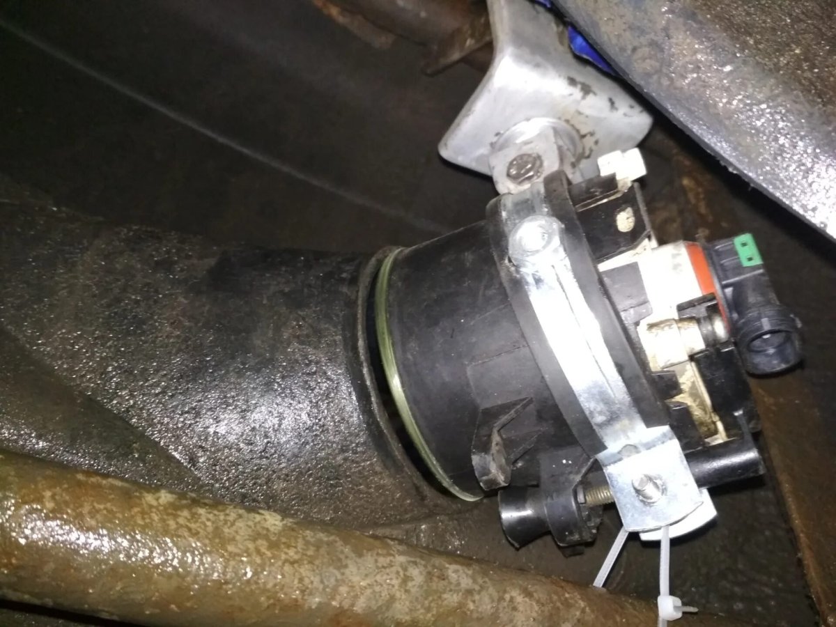 Крепление туманок УАЗ Патриот