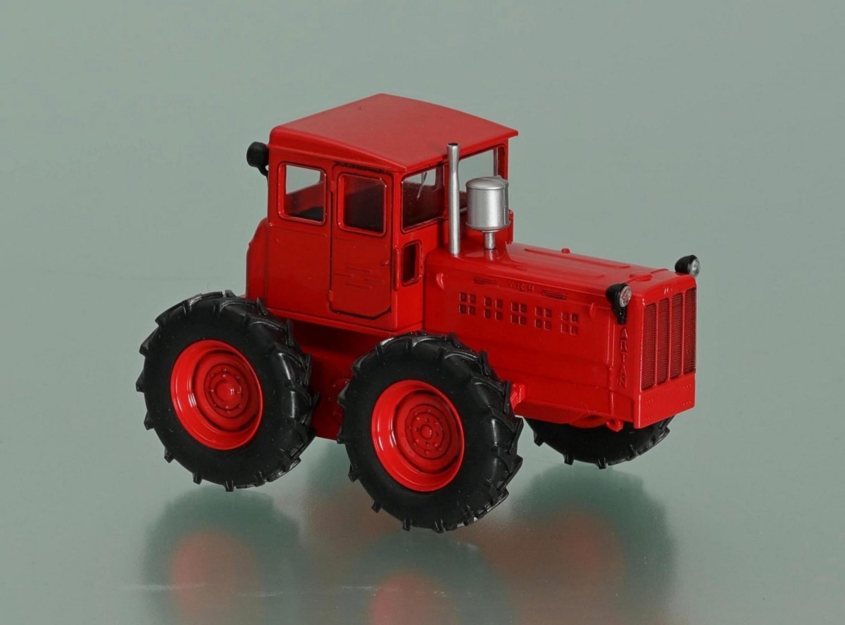 ТК-4 трактор