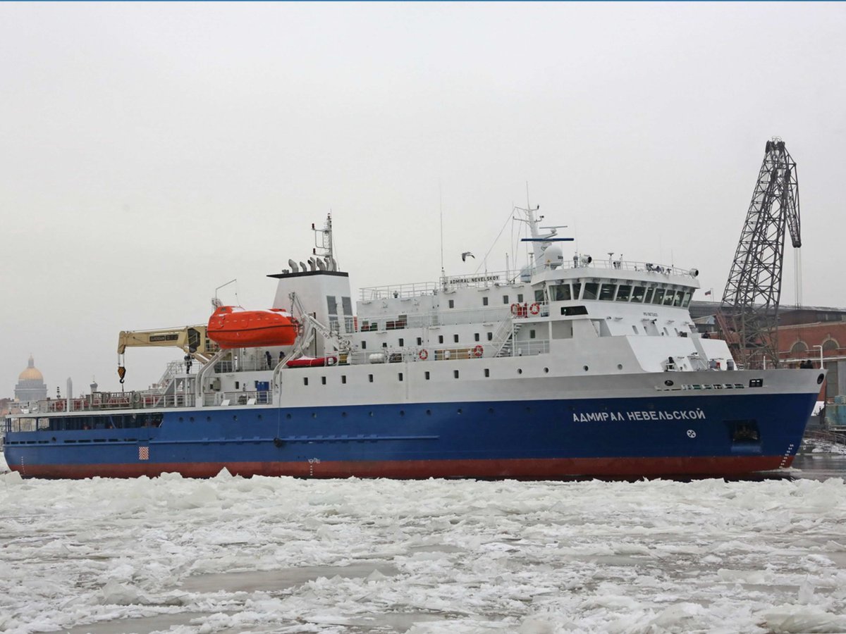Паром Адмирал Невельской