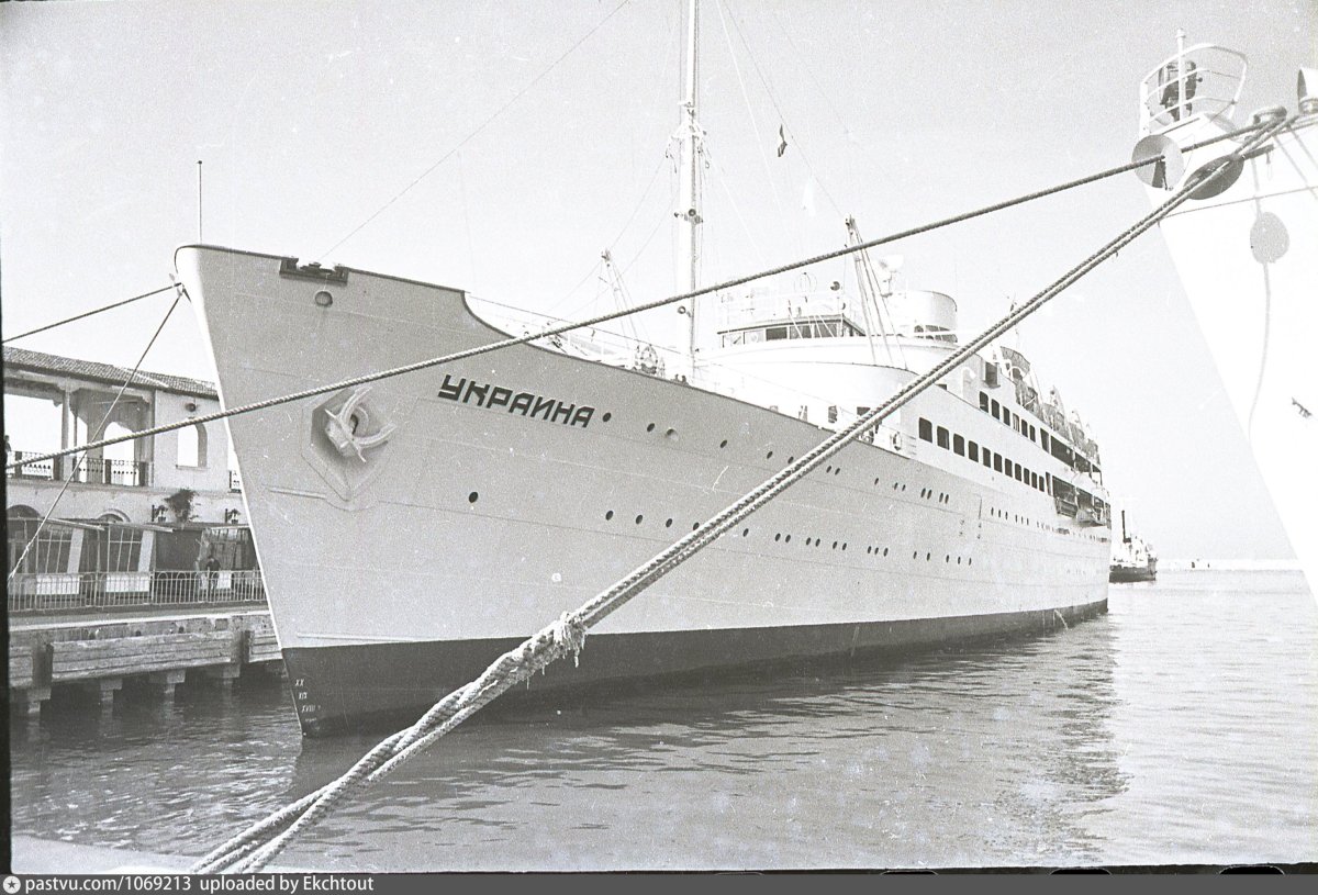 Теплоход Украина 1938