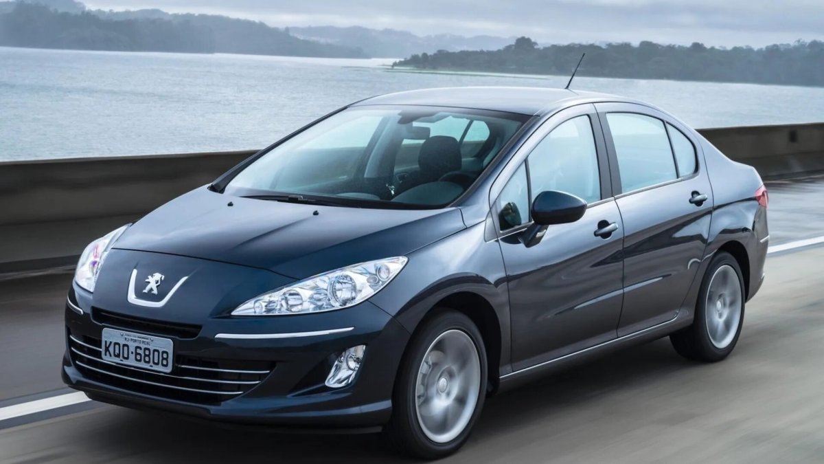 Peugeot 408