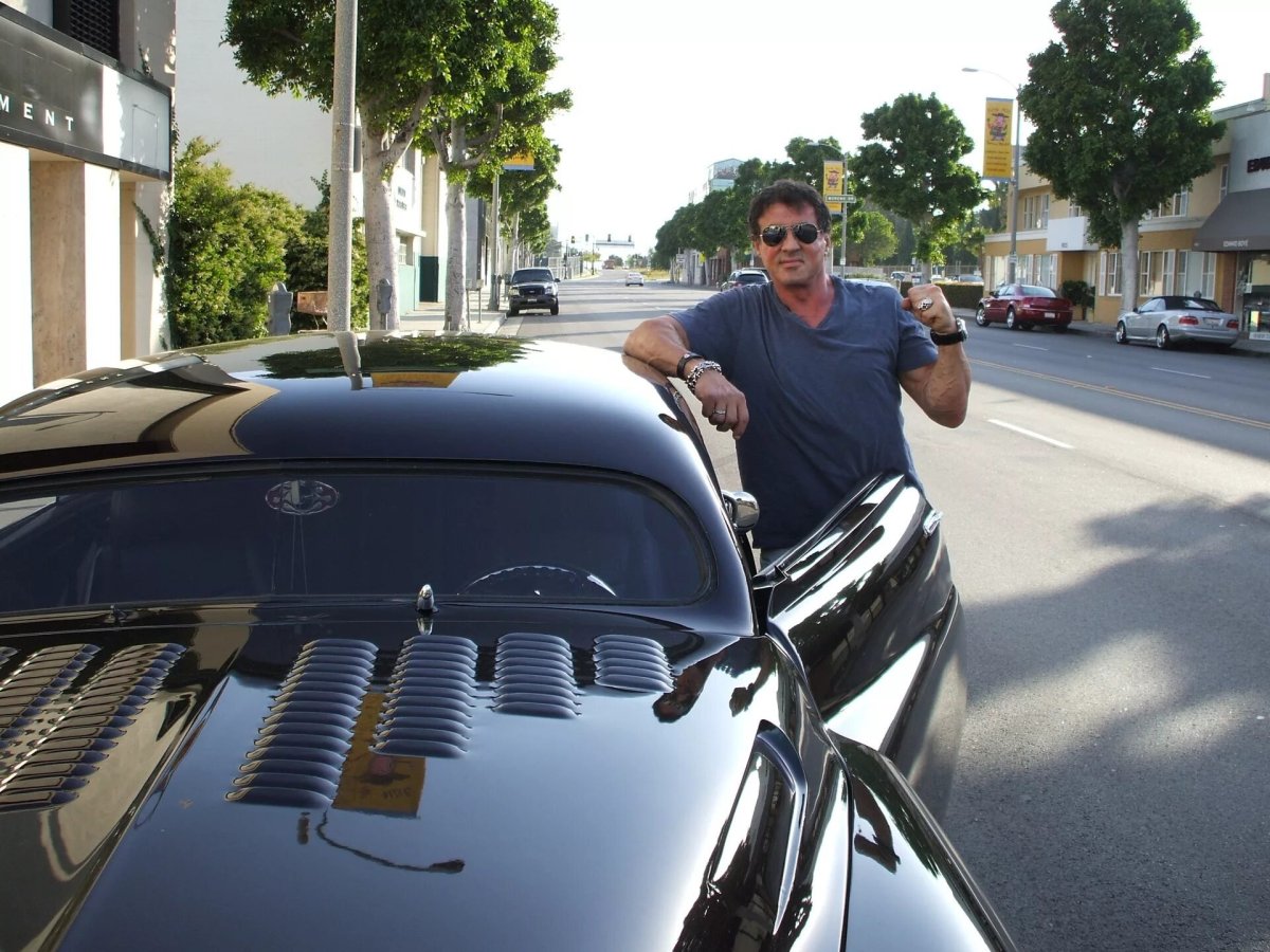 Машина Сильвестра Сталлоне