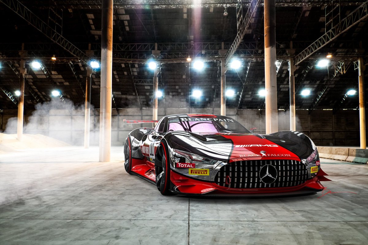 Гоночный Мерседес АМГ