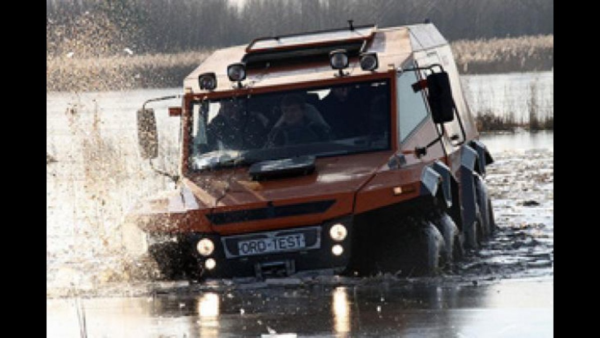 Внедорожник шаман 8x8