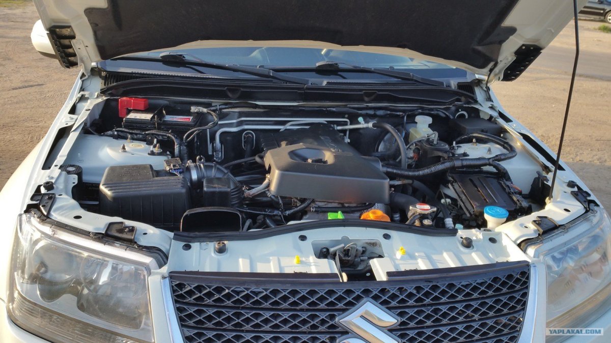 Suzuki Grand Vitara 2008 под капотом