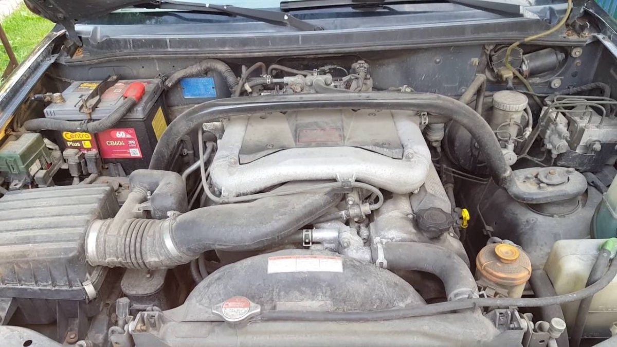 Suzuki Grand Vitara 2002 2.5 engine