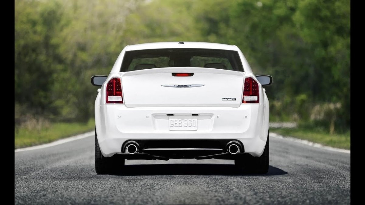 Chrysler 300 srt8