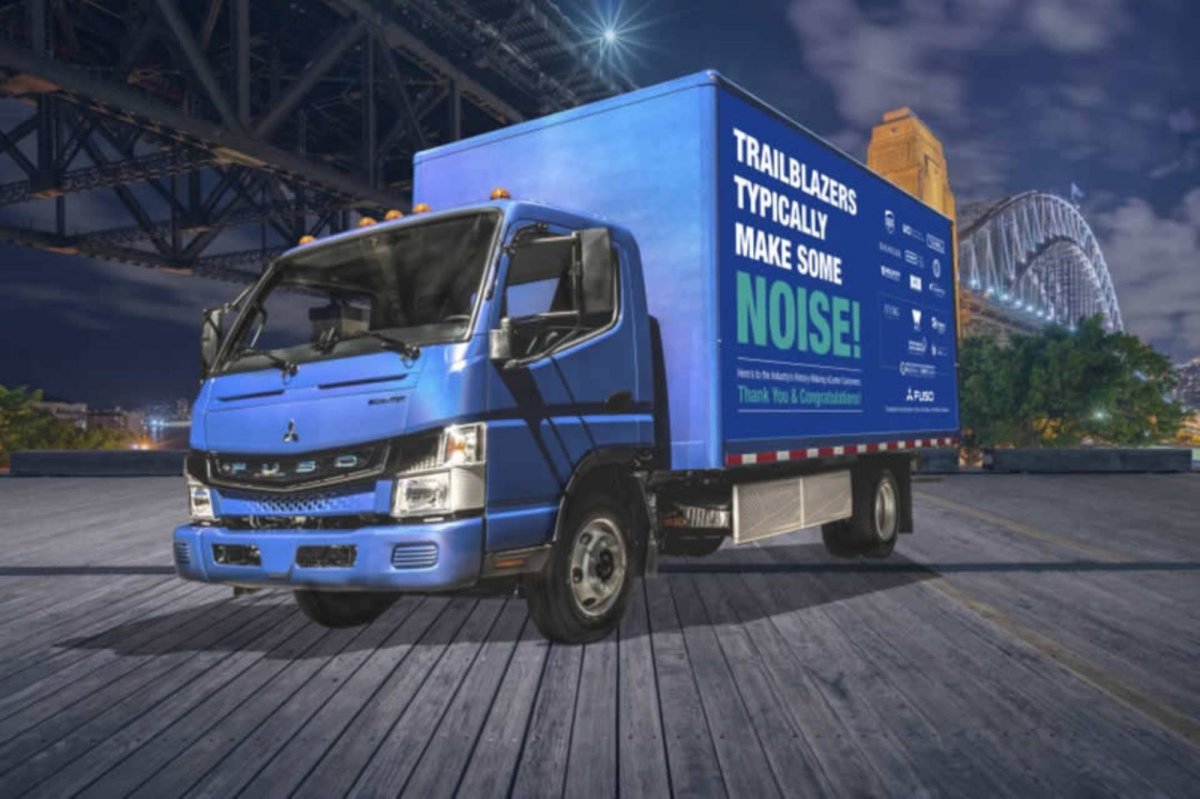 Мицубиси Fuso 2017