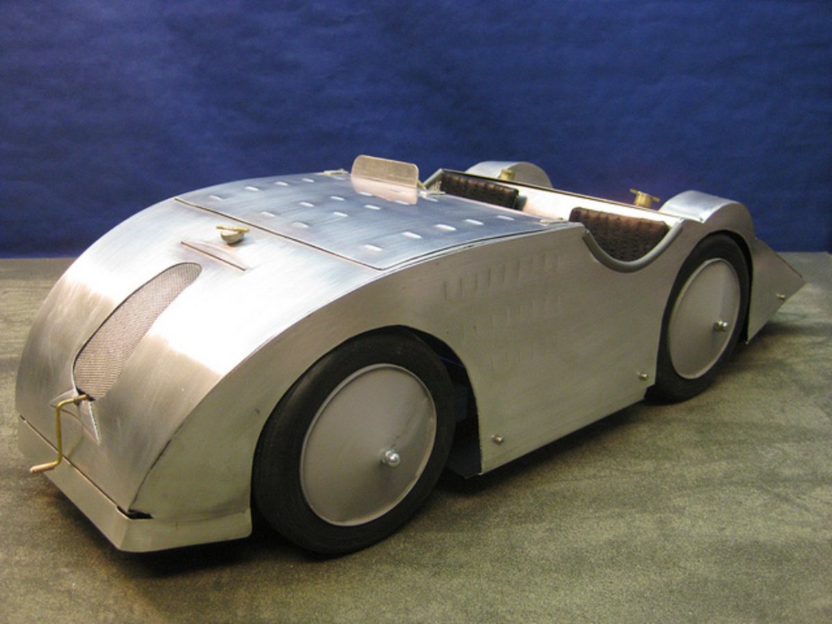 Би би Бугатти