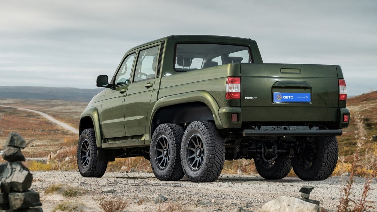 Шестиколесный УАЗ