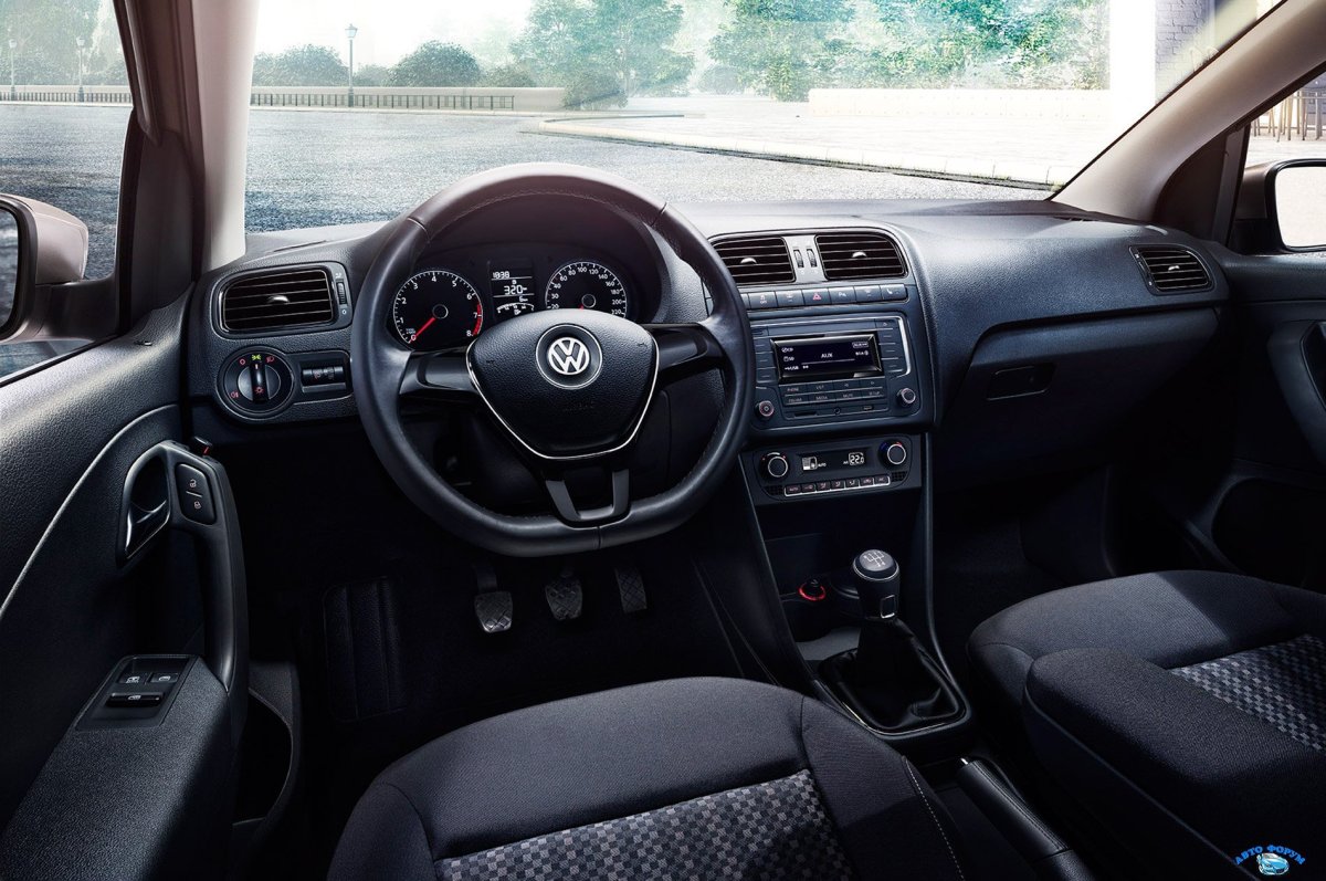VW Polo sedan 2015 салон