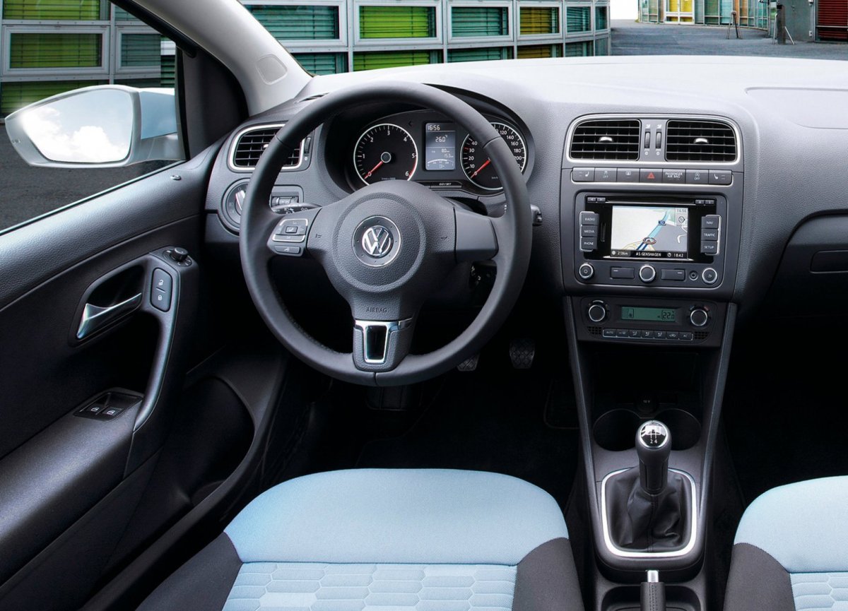 Торпеда Фольксваген поло седан