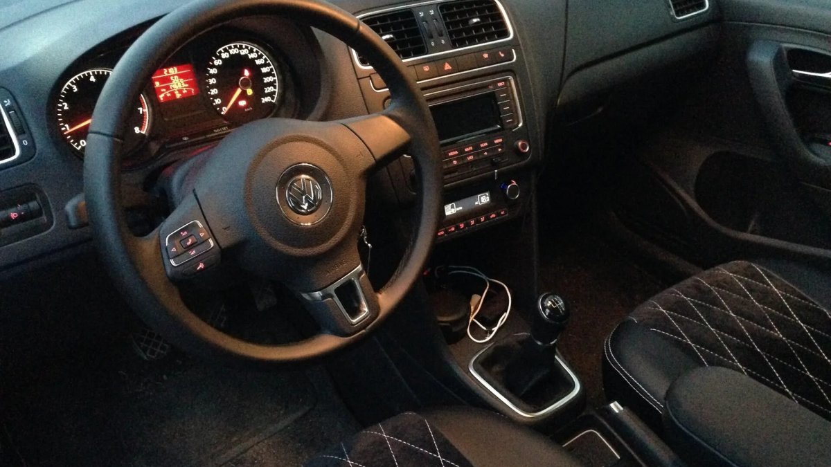 Тюнинг салона поло седан 2013