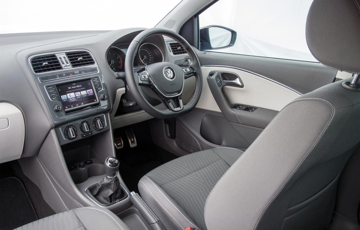 Volkswagen Polo 5 салон