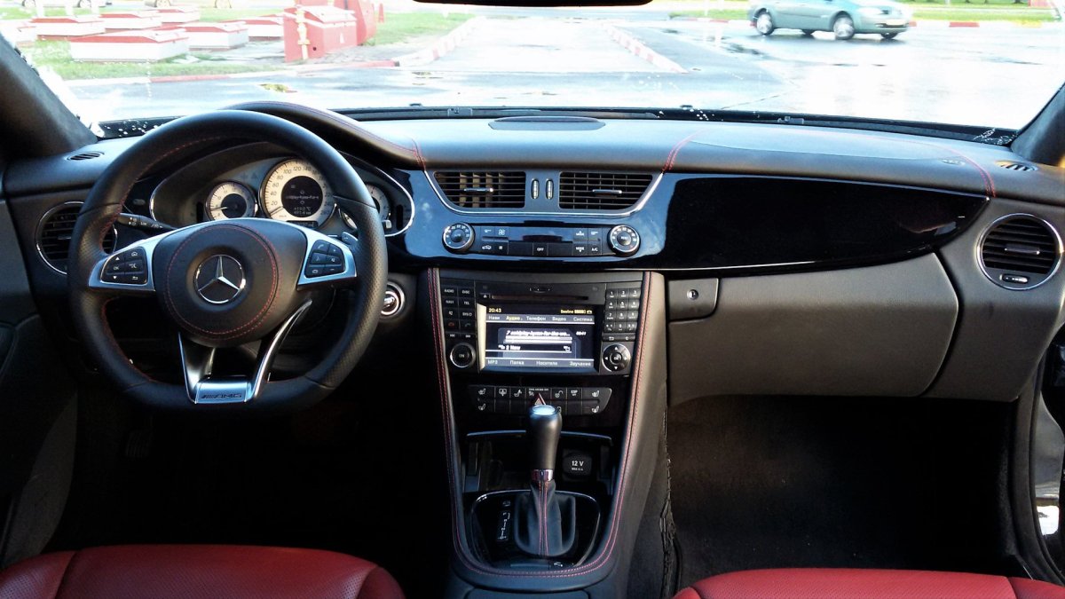 Mercedes Benz CLS 219 салон