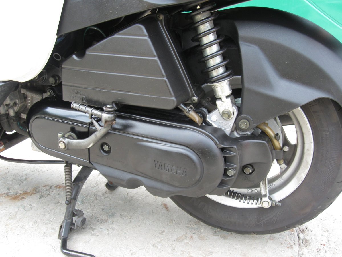 Боковая подножка Yamaha Grand Axis 100