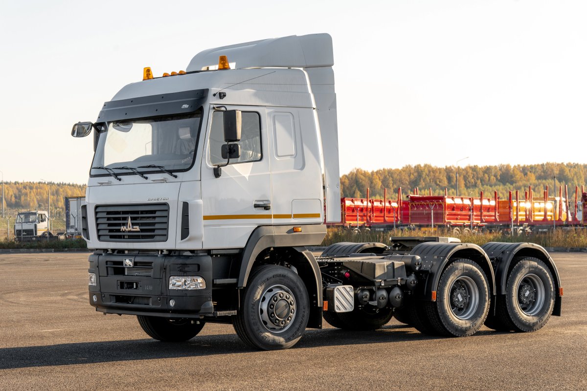 Седельный тягач МАЗ 643028-570-020