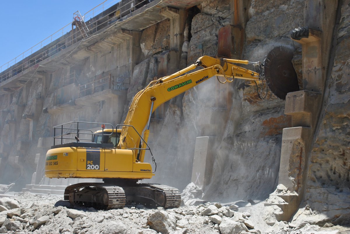 Машина для добычи камня