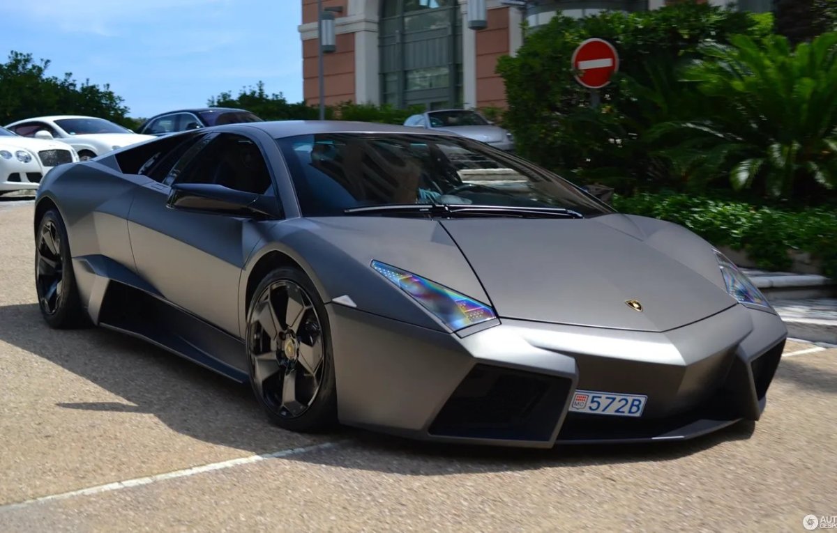 Lamborghini REVELLTO
