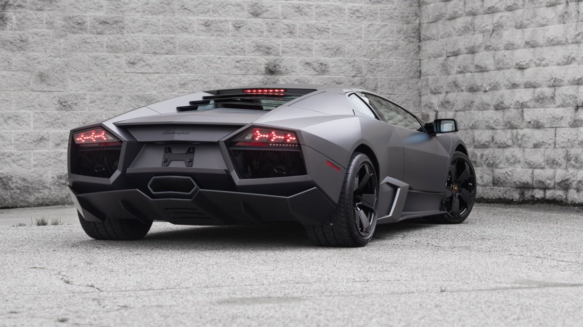 Ламборджини Reventon Aventador