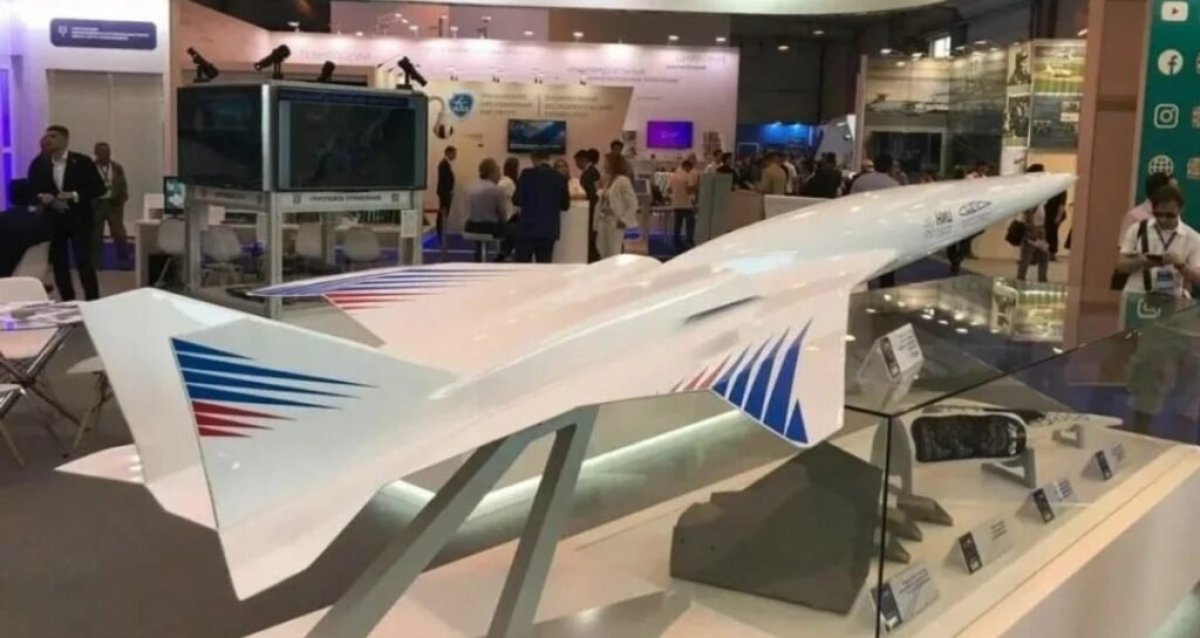 Сверхзвуковой пассажирский самолет Стриж