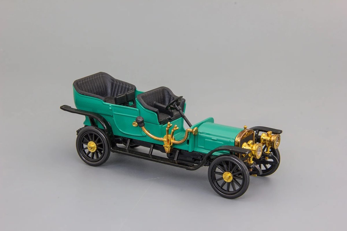 Модель Руссо-Балт с24/30