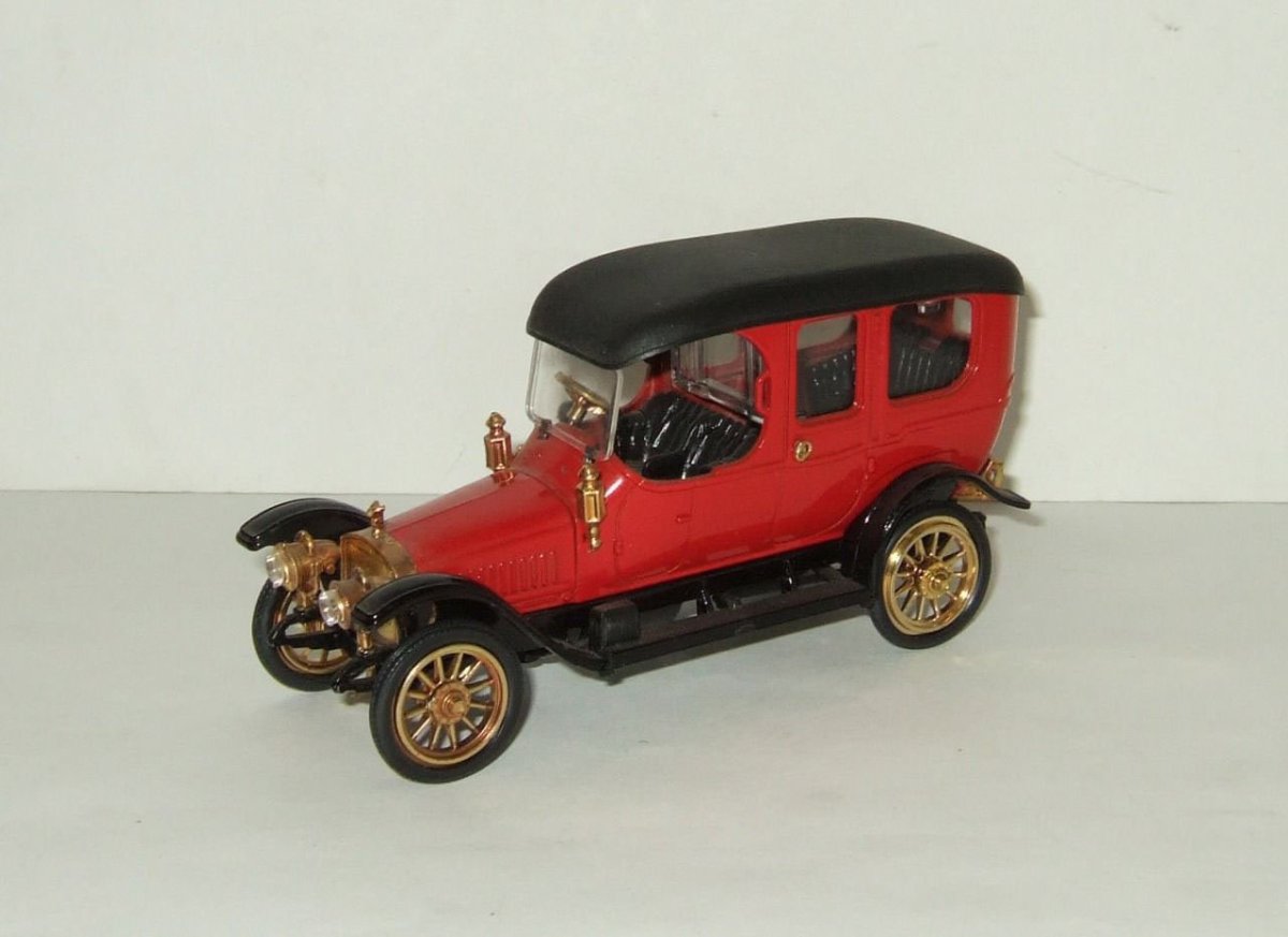 Руссо-Балт 1:43 агат Моссар