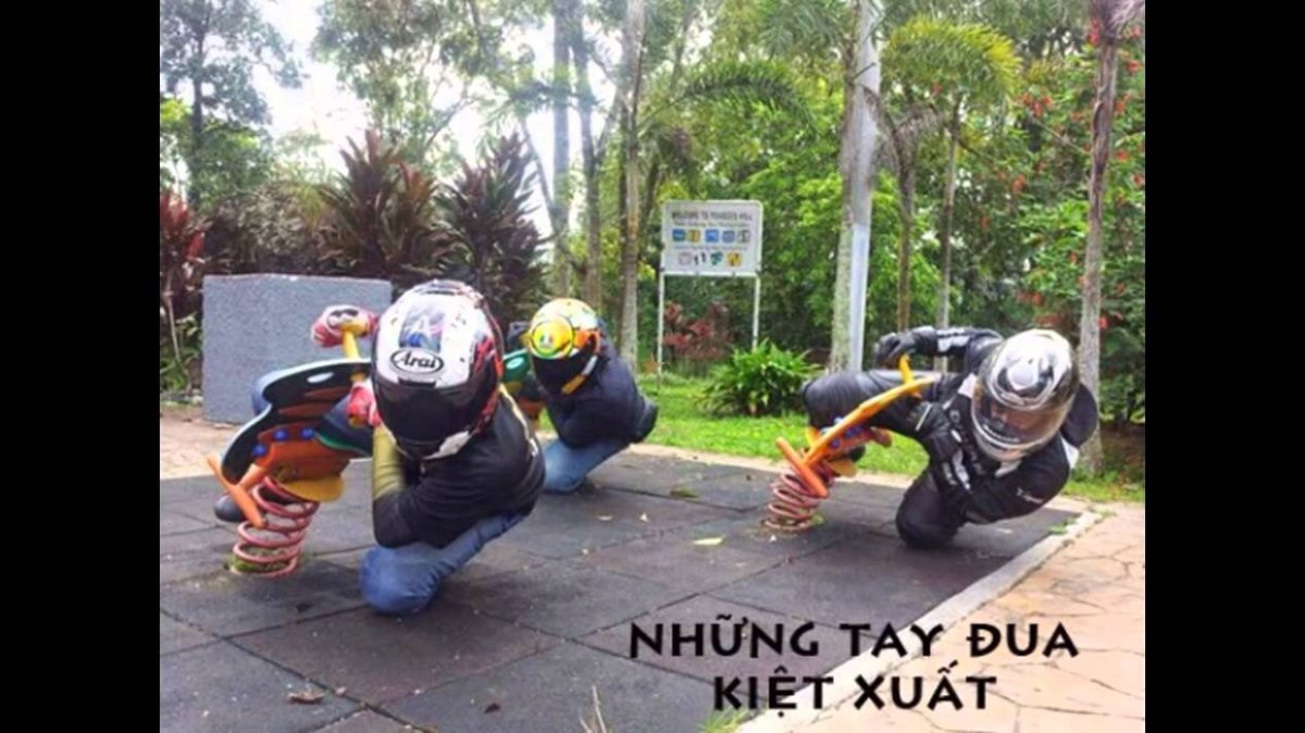 Прикольный мотоциклист