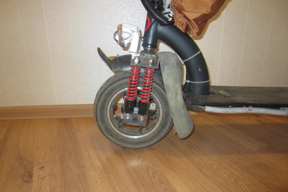 Задний маятник Kugoo m5